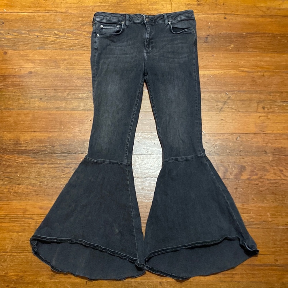 Free People Flare Jeans #132N